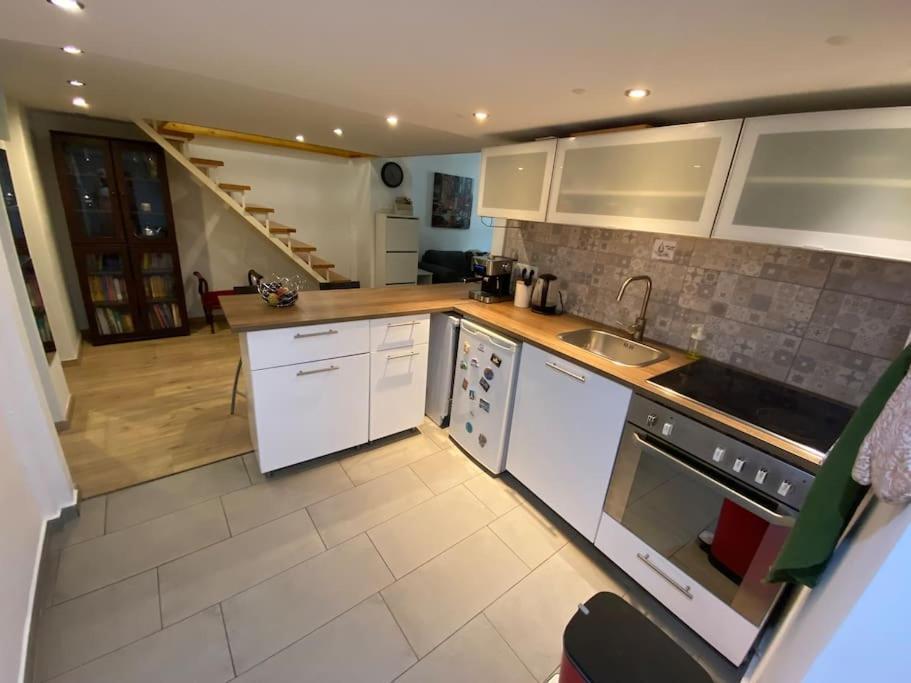 Simon's City Centre Apartmán